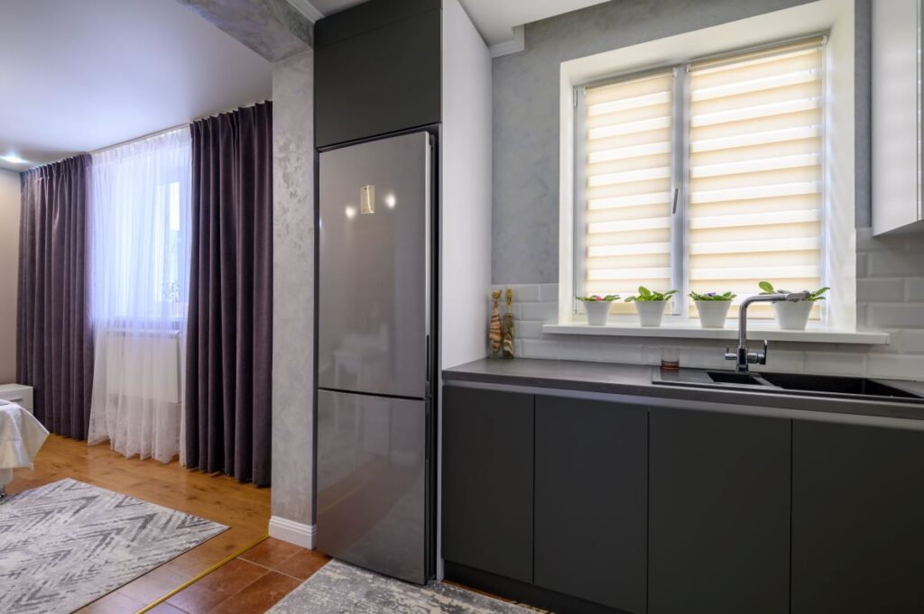 2 door refrigerator freezer