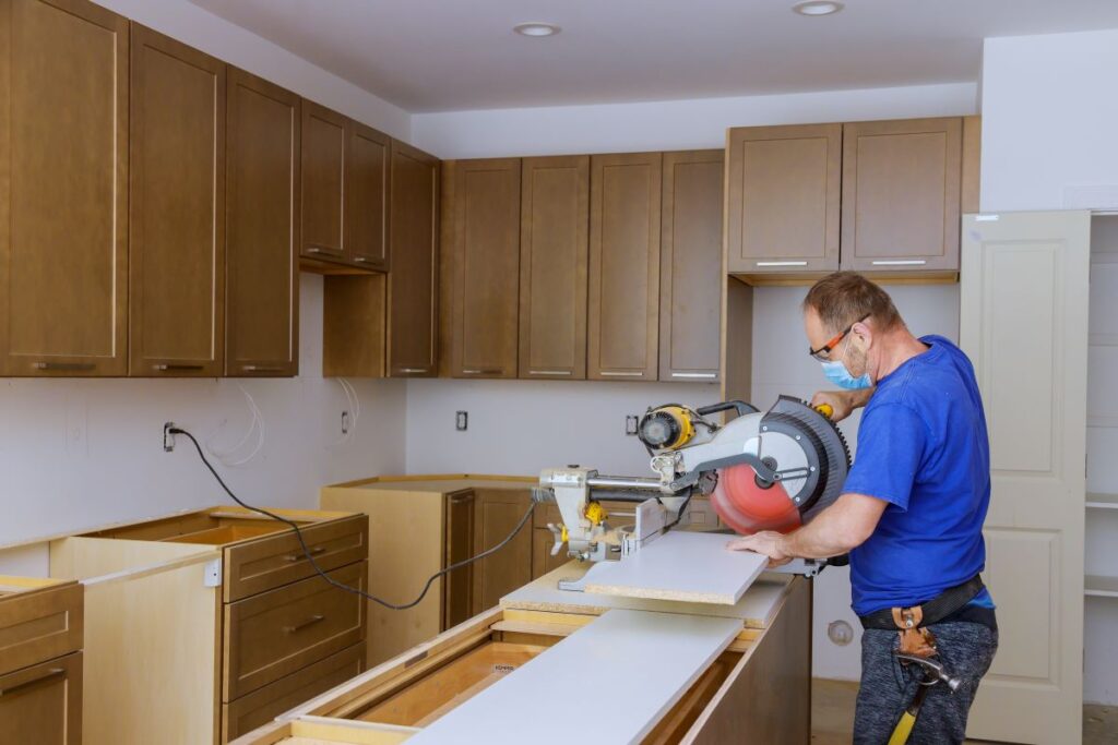 Custom vs. Prefabricated Cabinets