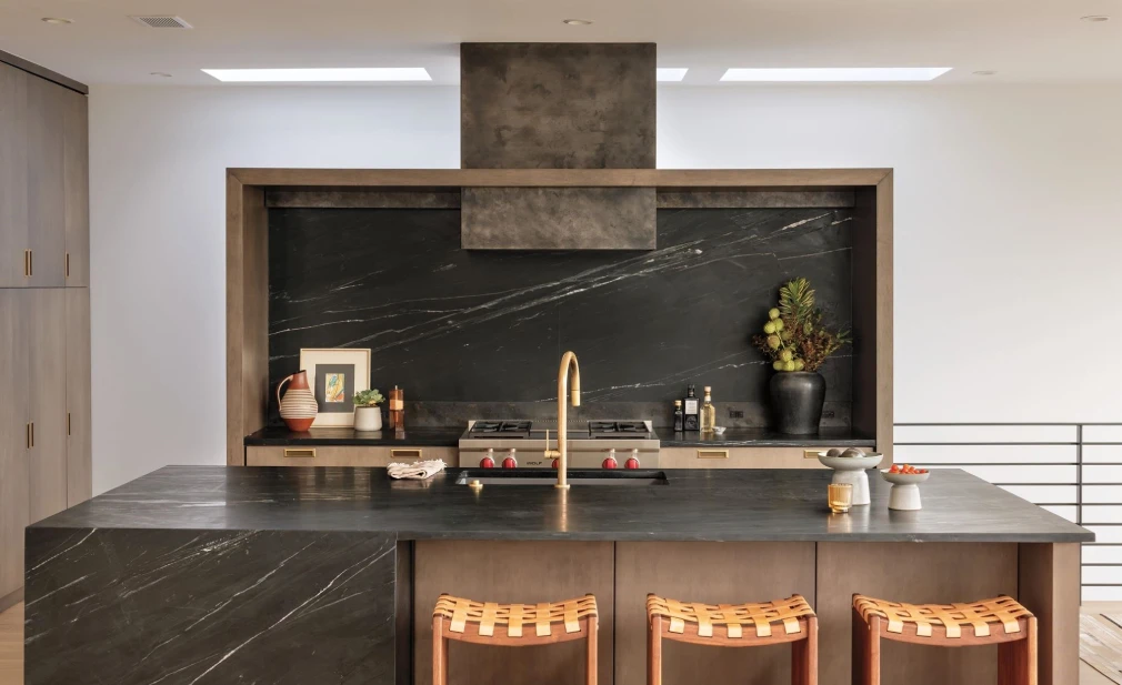 Varenna kitchen installer